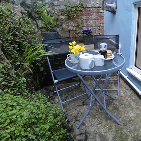 Fire up the coffee pod machine and take breakfast outside 