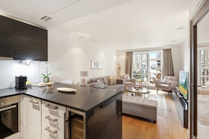 Chelsea Heights image 12