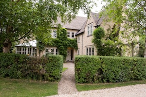 Cotswold Court image 5