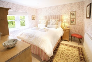 Cotswold Court image 4