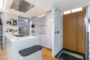The Terrace House image 11