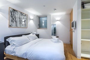 The Terrace House image 8