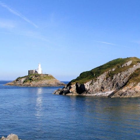 Wander fifteen minutes up the Mumbles coastline to Bracelet Bay