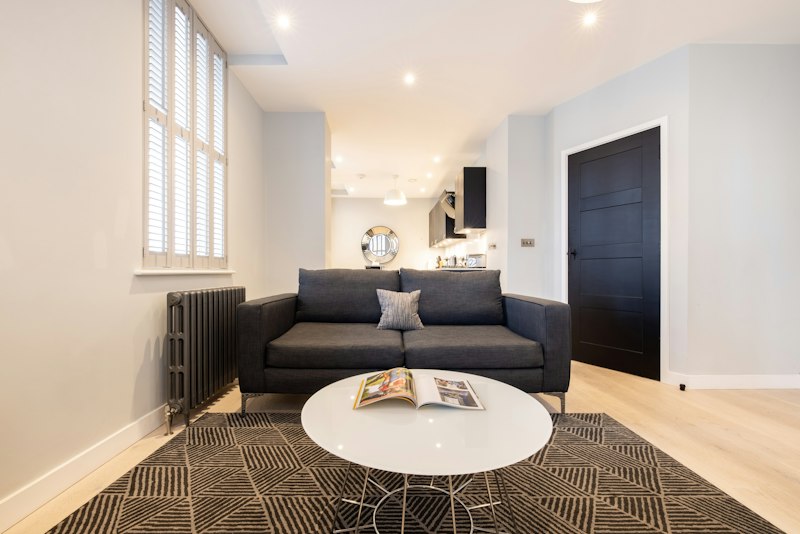 London Luxe additional image