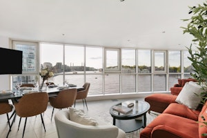 River Muse image 7
