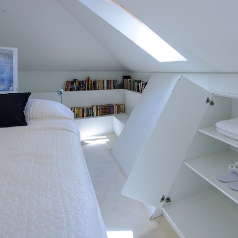 Bag the top bedroom and enjoy your own little reading nook