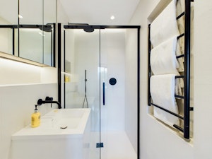 Canalside Haven image 9