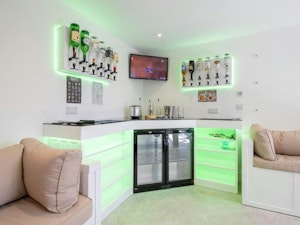 Hastings Hideaway image 11