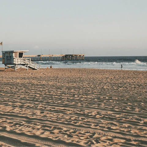 Unwind on the goldens sands of Venice Beach, 0.8 miles away