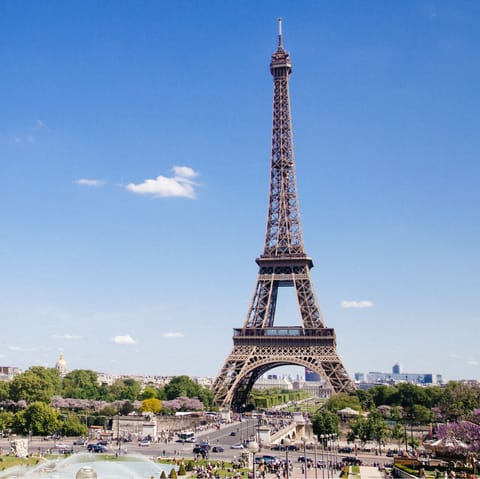 Catch the C line down to the iconic Eiffel Tower for a day trip
