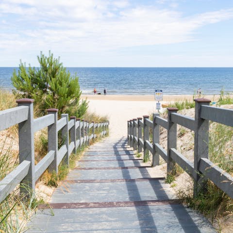 Enjoy the stunning sandy beaches of the Lubeck Bay, with your nearest one a ten-minute walk away 