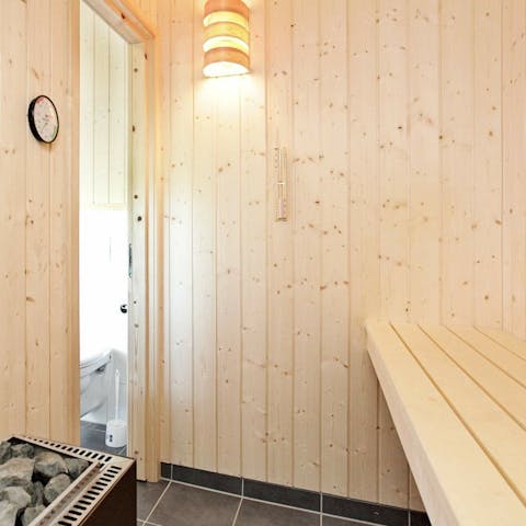 Relax in your own luxurious sauna 