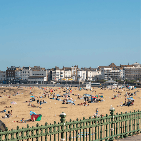Spend the day in beautiful Westgate-on-Sea, you're just a thirteen-minute walk away