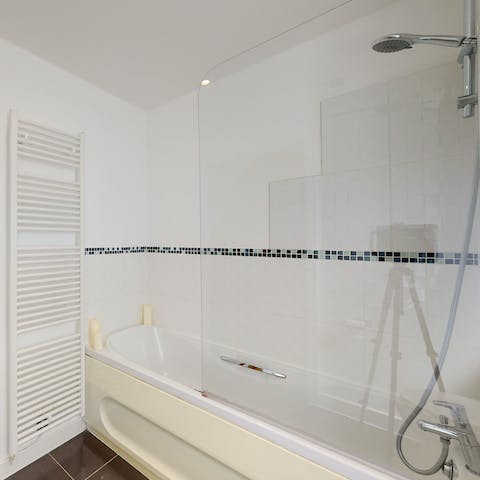 Light some candles and treat yourself to a rejuvenating session in the bathtub