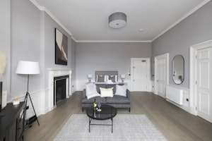 Georgian Daydream image 6