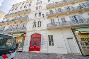 Croisette on Foot image 7