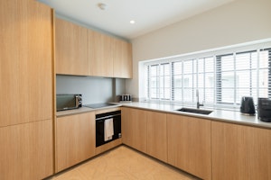 Luxe London image 11