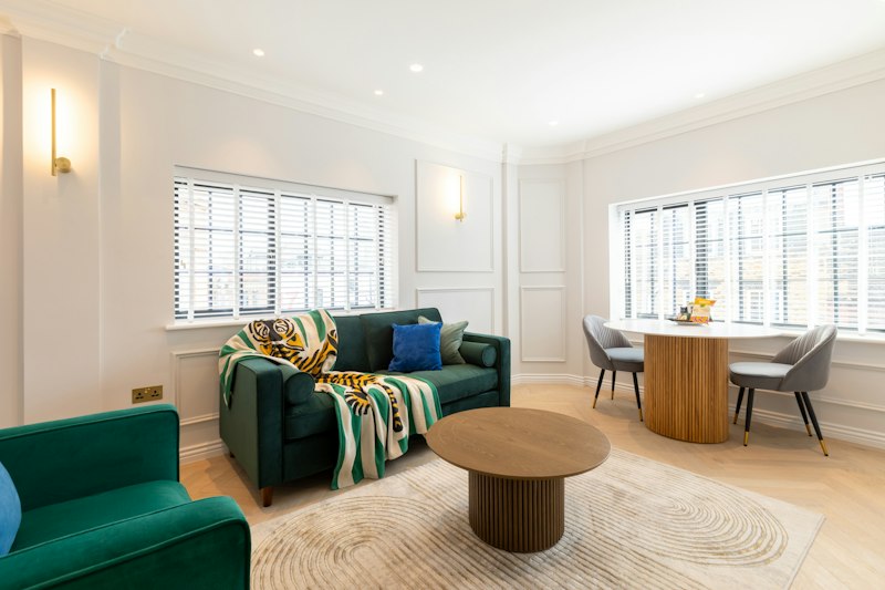 Luxe London main image