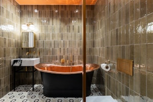 Luxe London image 3