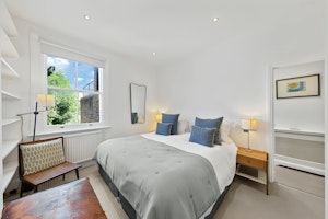 West London Abode image 11