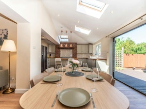 The Chessington Retreat image 1