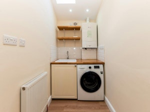 The Chessington Retreat image 12