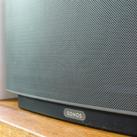 Play your favourite music with Sonos