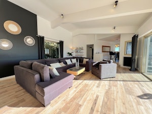 Southern Beauty image 8