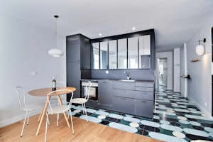 Avenue View image 8