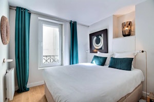 Avenue View image 3