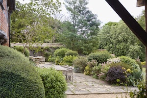 Cedar Court image 13