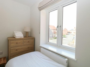 Cromer Contemporary image 14