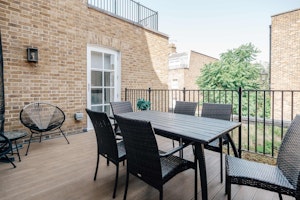Pimlico Rose image 12