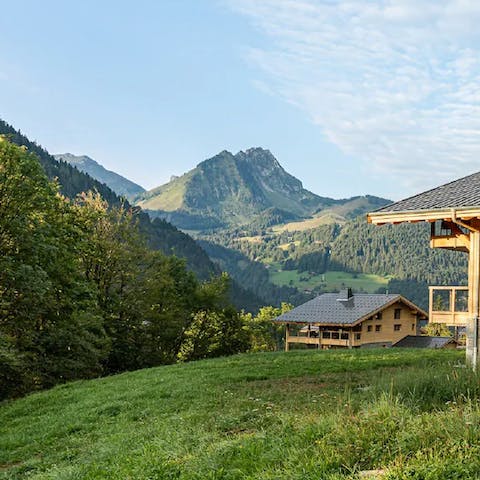 Feel the refreshing spirit of the mountains from the valley of Haute-Savoie