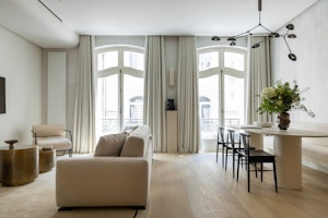 Classic Haussmann image 1