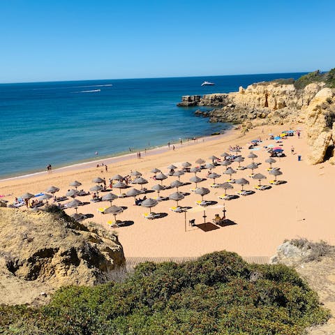 Take a fifteen-minute drive down to Praia Verde for a day on the beach
