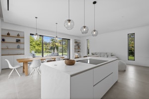French Riviera Abode image 13