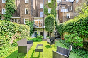 Ivy & Portobello image 6