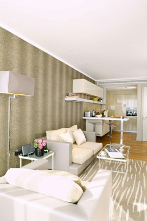 Jewels of London image 7