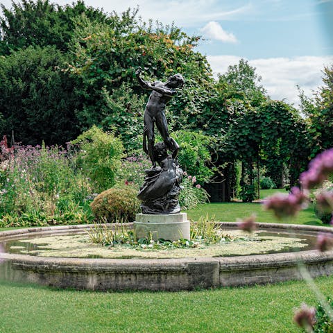 Visit the lush lawns and trickling fountains of Regent's Park, a twenty-minute walk from home