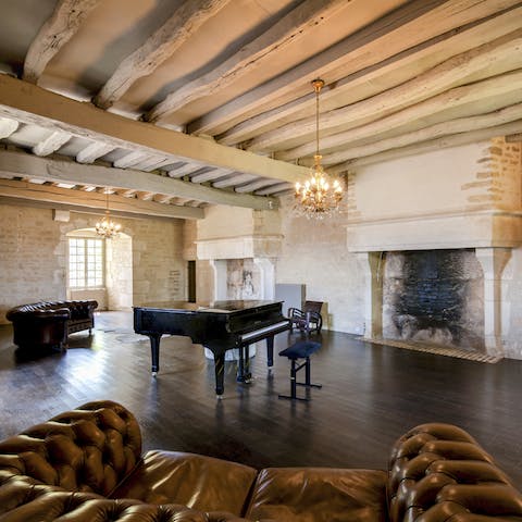 A grand piano to while away the hours on
