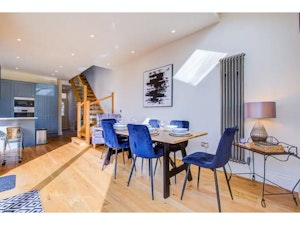 Leigh-on-Sea Living image 1