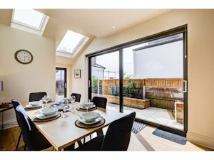 Leigh-on-Sea Living image 6