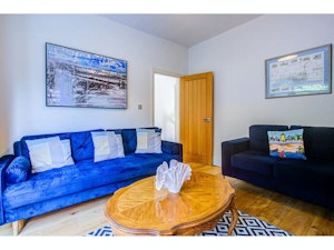 Leigh-on-Sea Living image 2