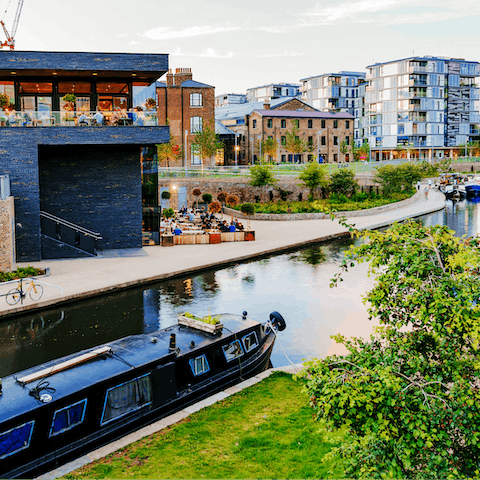 Stay right on the water in the heart of the eclectic neighbourhood of Camden