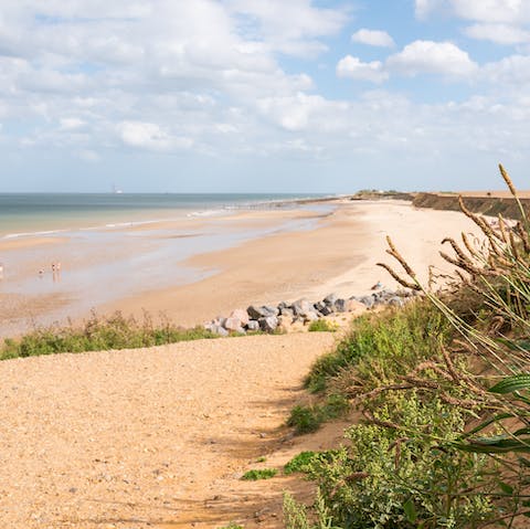 Walk over to Happisburgh beach