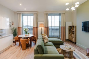 Redland Nook image 1