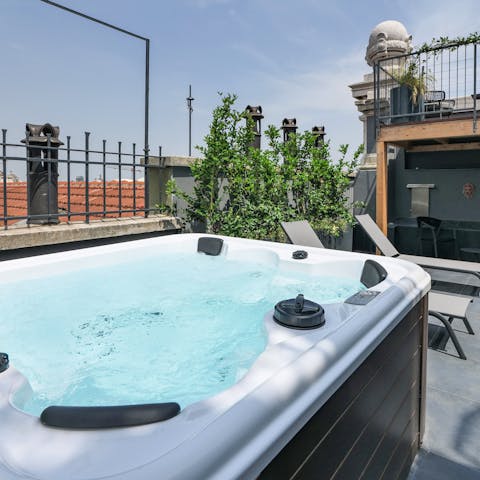 Unwind in the Jacuzzi after a day spent seeing the sights