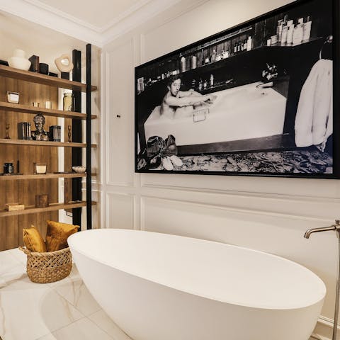Let go of the day and embrace total relaxation from the bath tub
