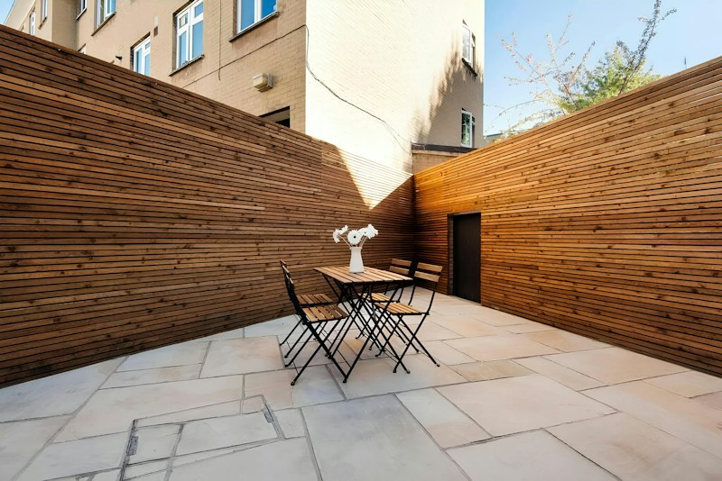 London Lifestyle additional image